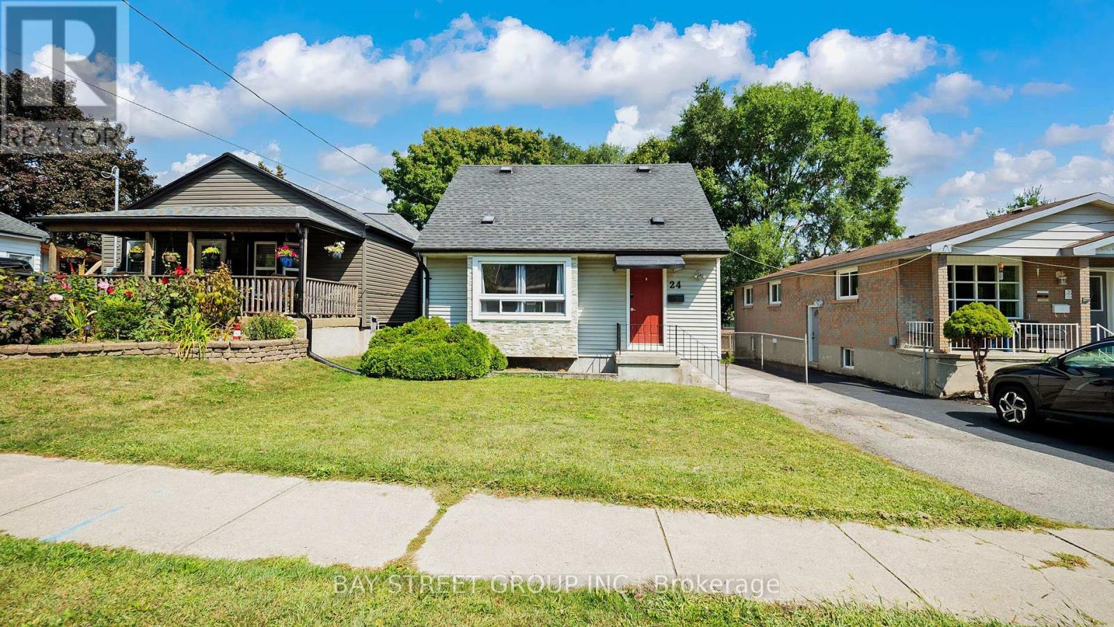24 Empire Street, London East, Ontario  N5Y 1G7 - Photo 3 - X12396833