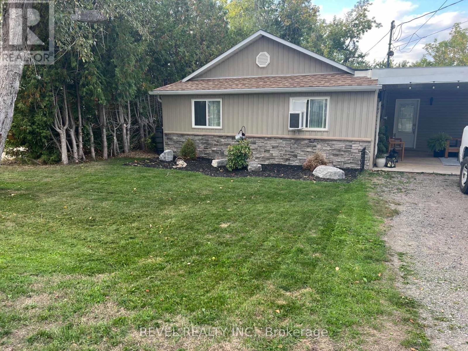411 Long Beach Road, Kawartha Lakes, Ontario  K0M 1G0 - Photo 49 - X12396734