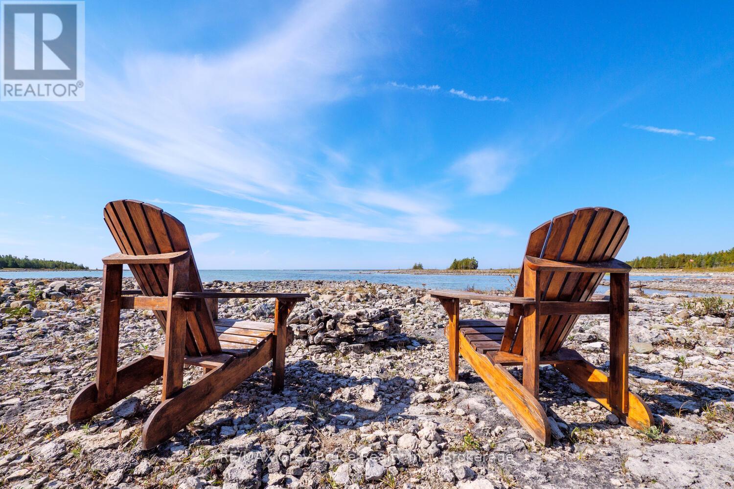 952 Dorcas Bay Road, Northern Bruce Peninsula, Ontario  N0H 2R0 - Photo 11 - X12401710
