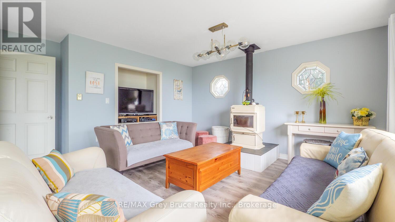 952 Dorcas Bay Road, Northern Bruce Peninsula, Ontario  N0H 2R0 - Photo 22 - X12401710