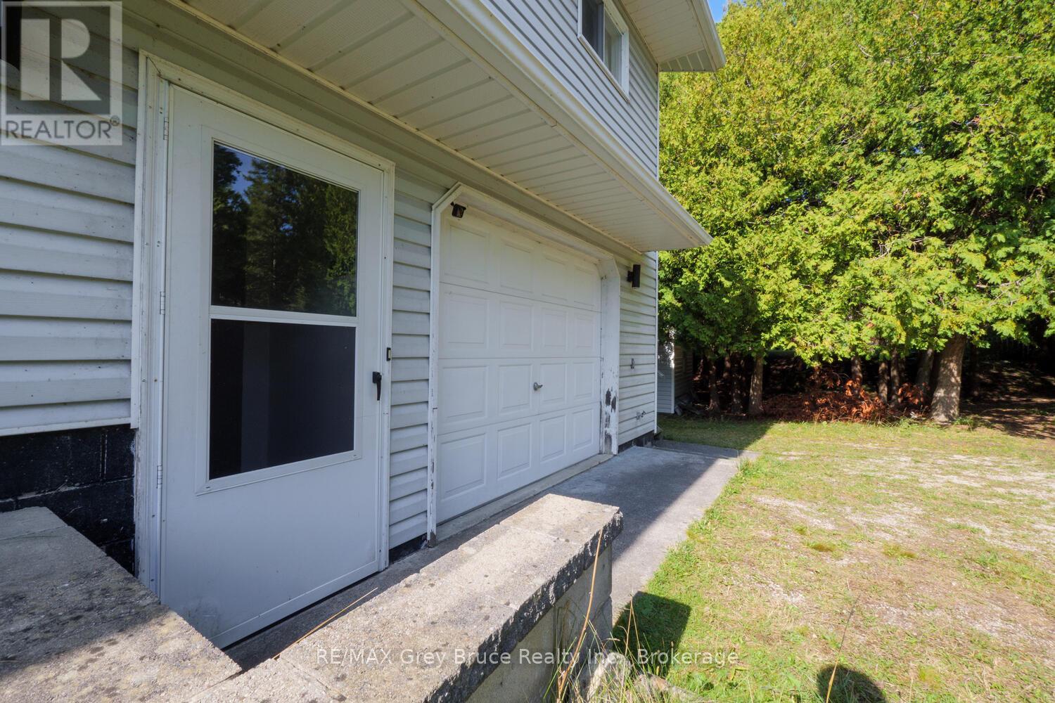 952 Dorcas Bay Road, Northern Bruce Peninsula, Ontario  N0H 2R0 - Photo 45 - X12401710