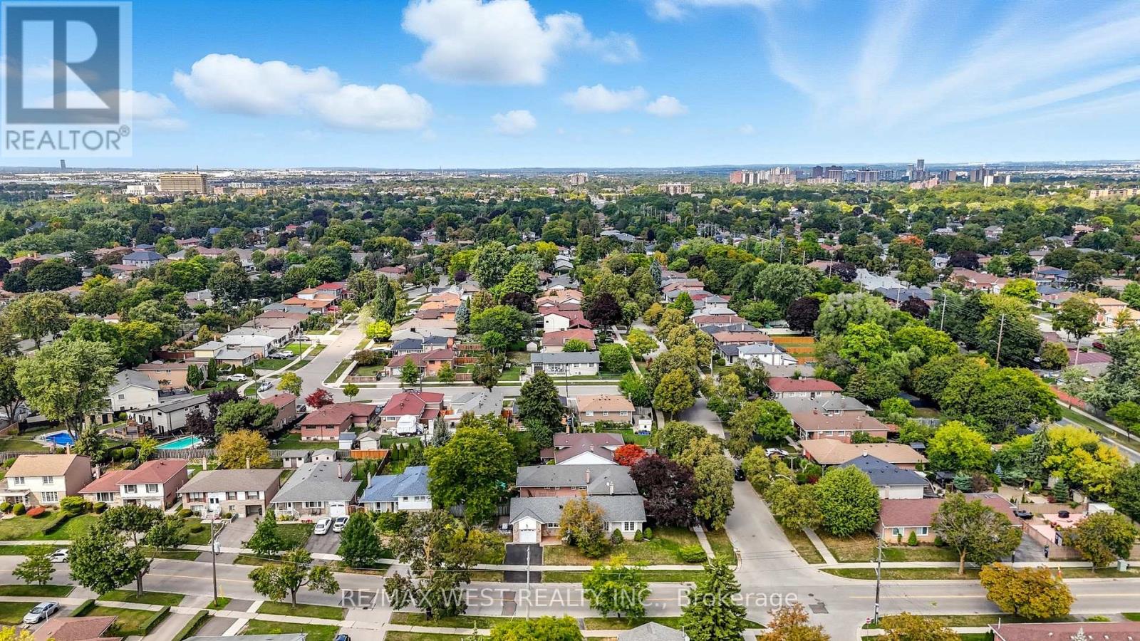 204 Jeffcoat Drive, Toronto, Ontario  M9W 3C9 - Photo 42 - W12401693