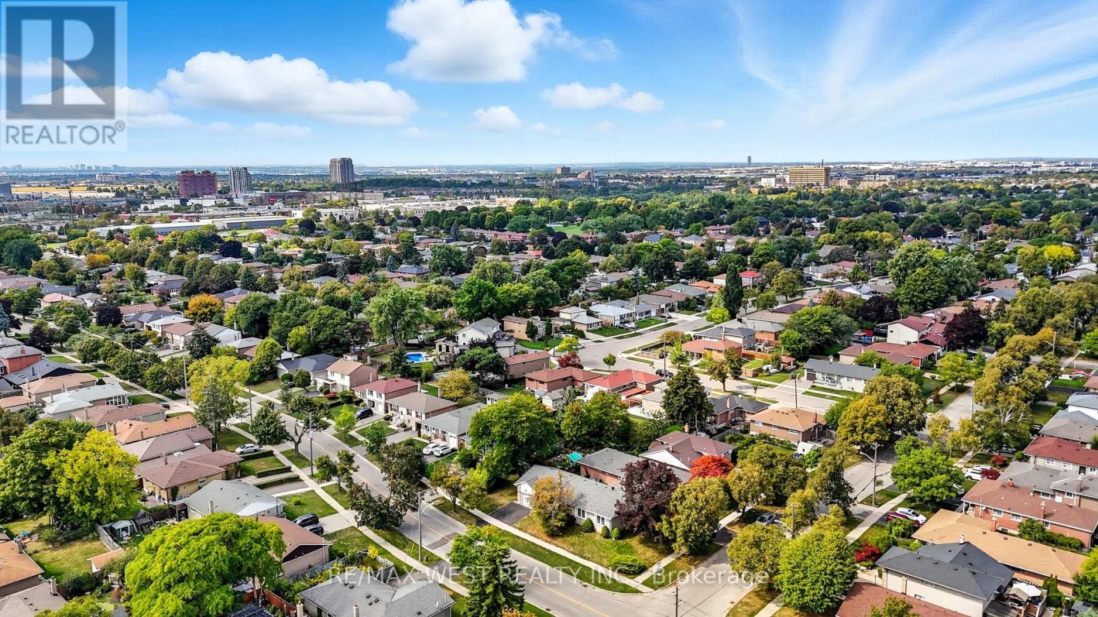 204 Jeffcoat Drive, Toronto, Ontario  M9W 3C9 - Photo 43 - W12401693