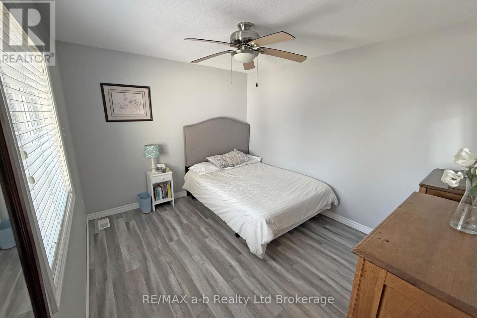 501 Tatham Boulevard, Woodstock, Ontario  N4T 0A7 - Photo 28 - X12401699