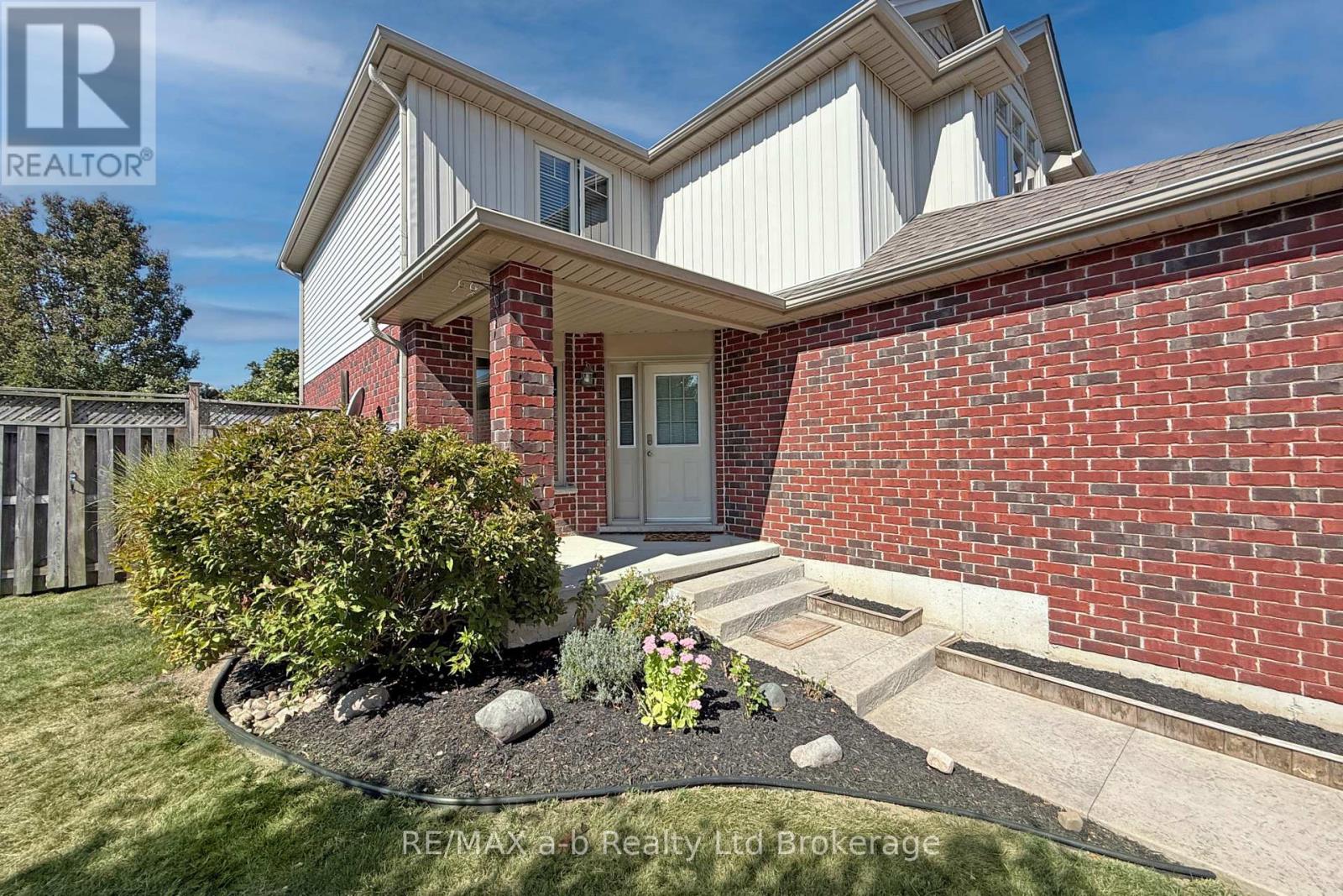 501 Tatham Boulevard, Woodstock, Ontario  N4T 0A7 - Photo 5 - X12401699