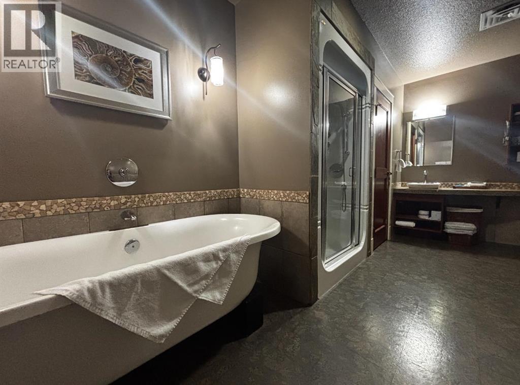 413j, 173 Kananaskis Way, Canmore, Alberta  T1W 0A3 - Photo 15 - A2256478