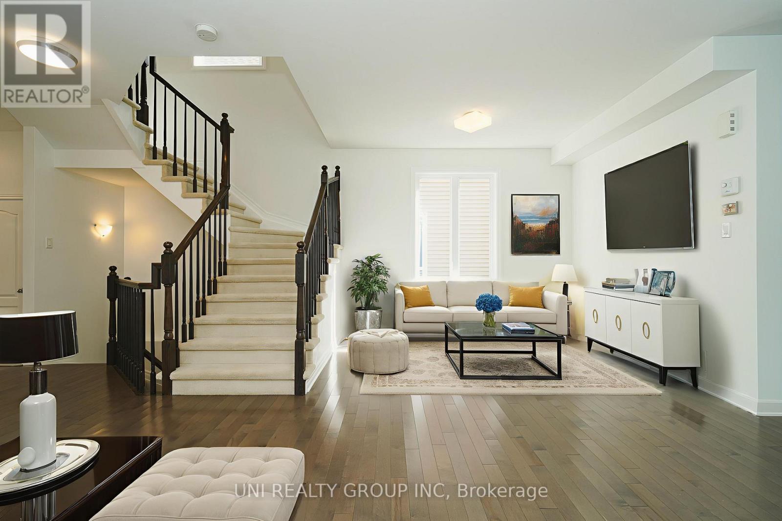 180 Highbury Park Drive, Ottawa, Ontario  K2J 5Y1 - Photo 10 - X12401715
