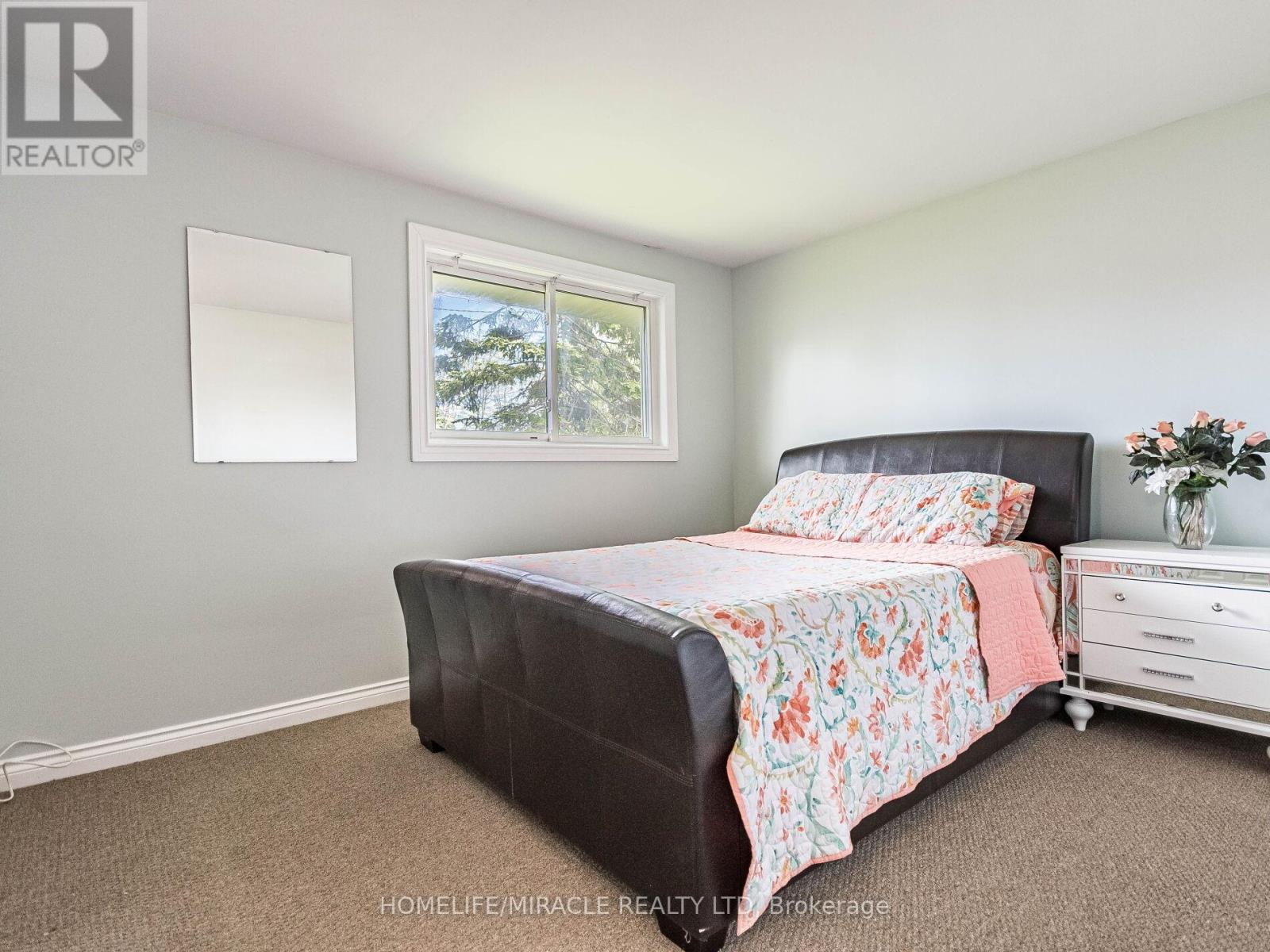 38 Martha Court, Welland, Ontario  L3C 4N2 - Photo 30 - X12401706