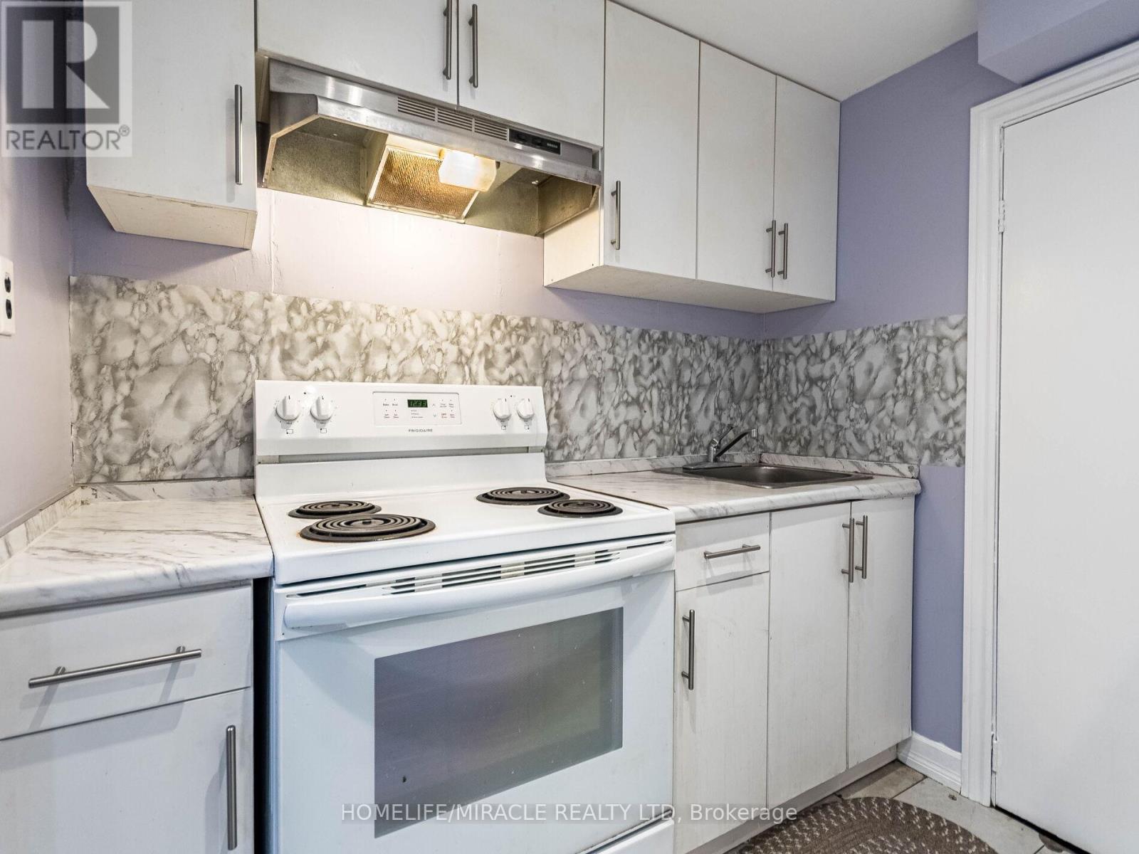 38 Martha Court, Welland, Ontario  L3C 4N2 - Photo 45 - X12401706
