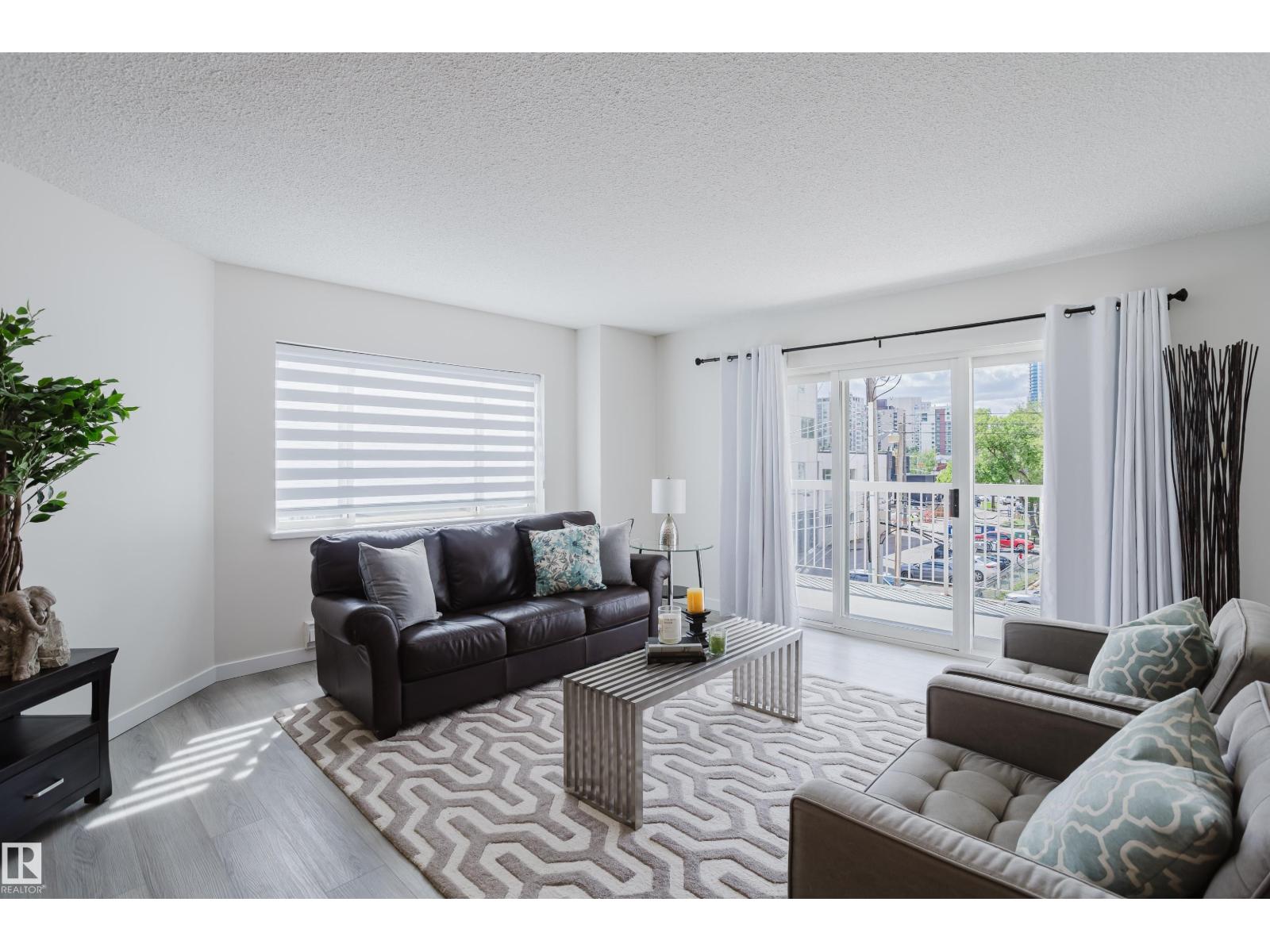 #304 10130 114 St Nw, Edmonton, Alberta  T5K 2S6 - Photo 2 - E4457635