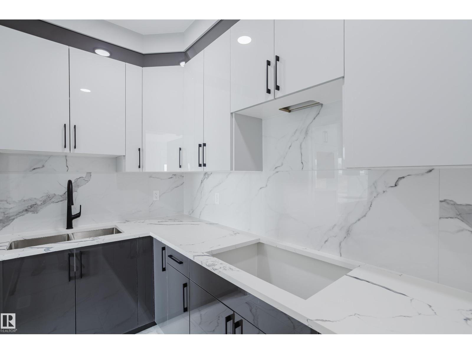 915 18 Av Nw, Edmonton, Alberta  T6T 2X3 - Photo 21 - E4457636