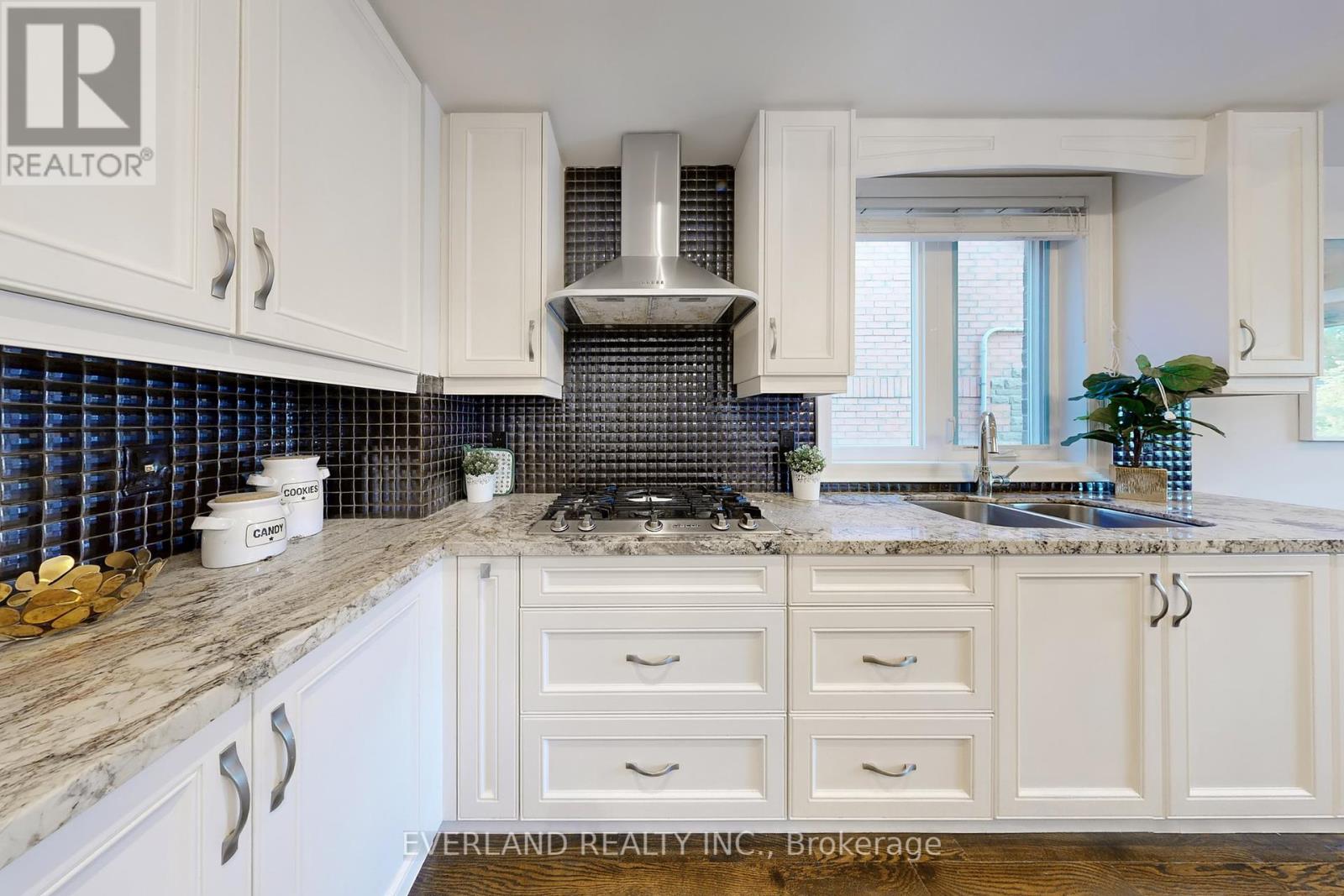 160b Finch Avenue E, Toronto, Ontario  M2N 4R9 - Photo 14 - C12401732