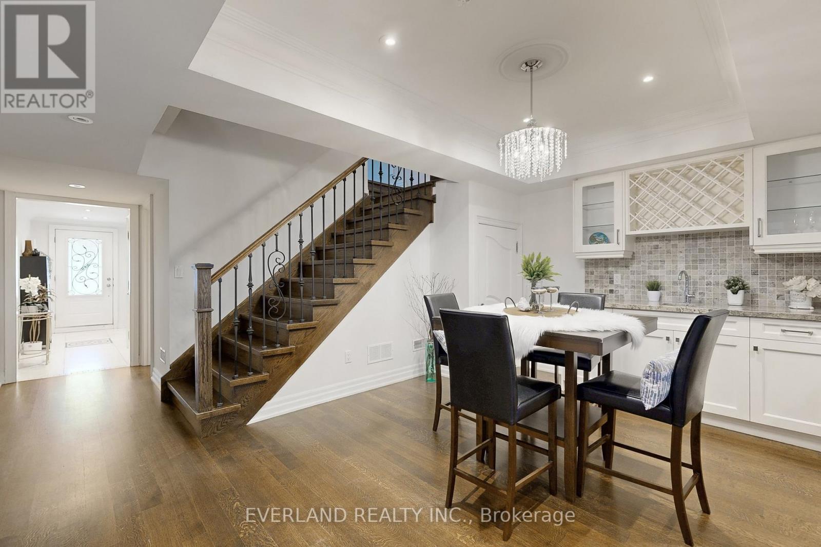 160b Finch Avenue E, Toronto, Ontario  M2N 4R9 - Photo 7 - C12401732