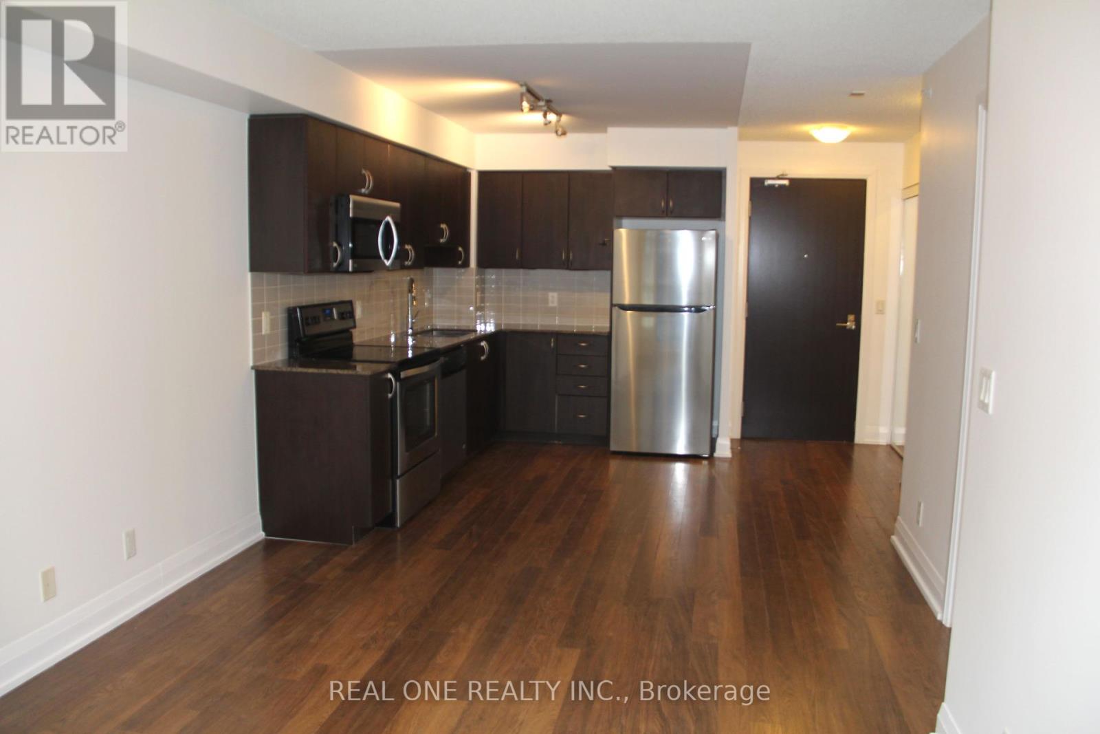 510 - 376 Highway 7 E, Richmond Hill (Doncrest), Ontario  L4B 0C7 - Photo 6 - N12401713