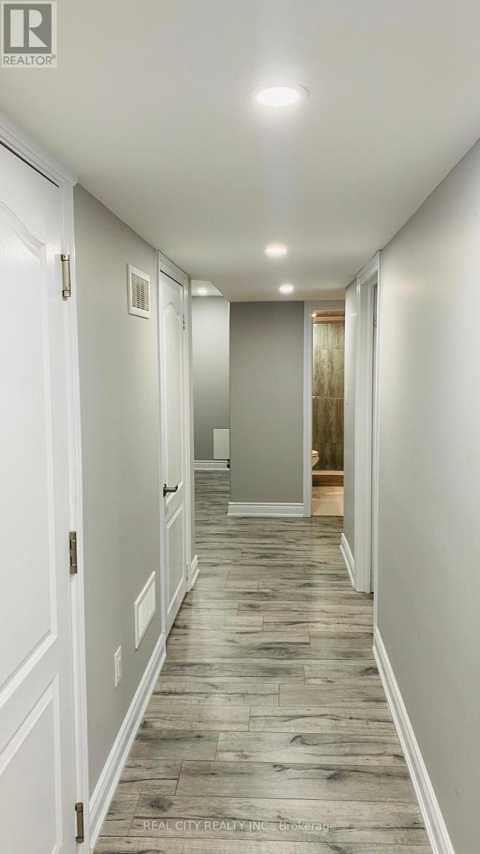 5953 Chorley Basement Place, Mississauga, Ontario L5M 5L8 - Photo 14 - W12401724