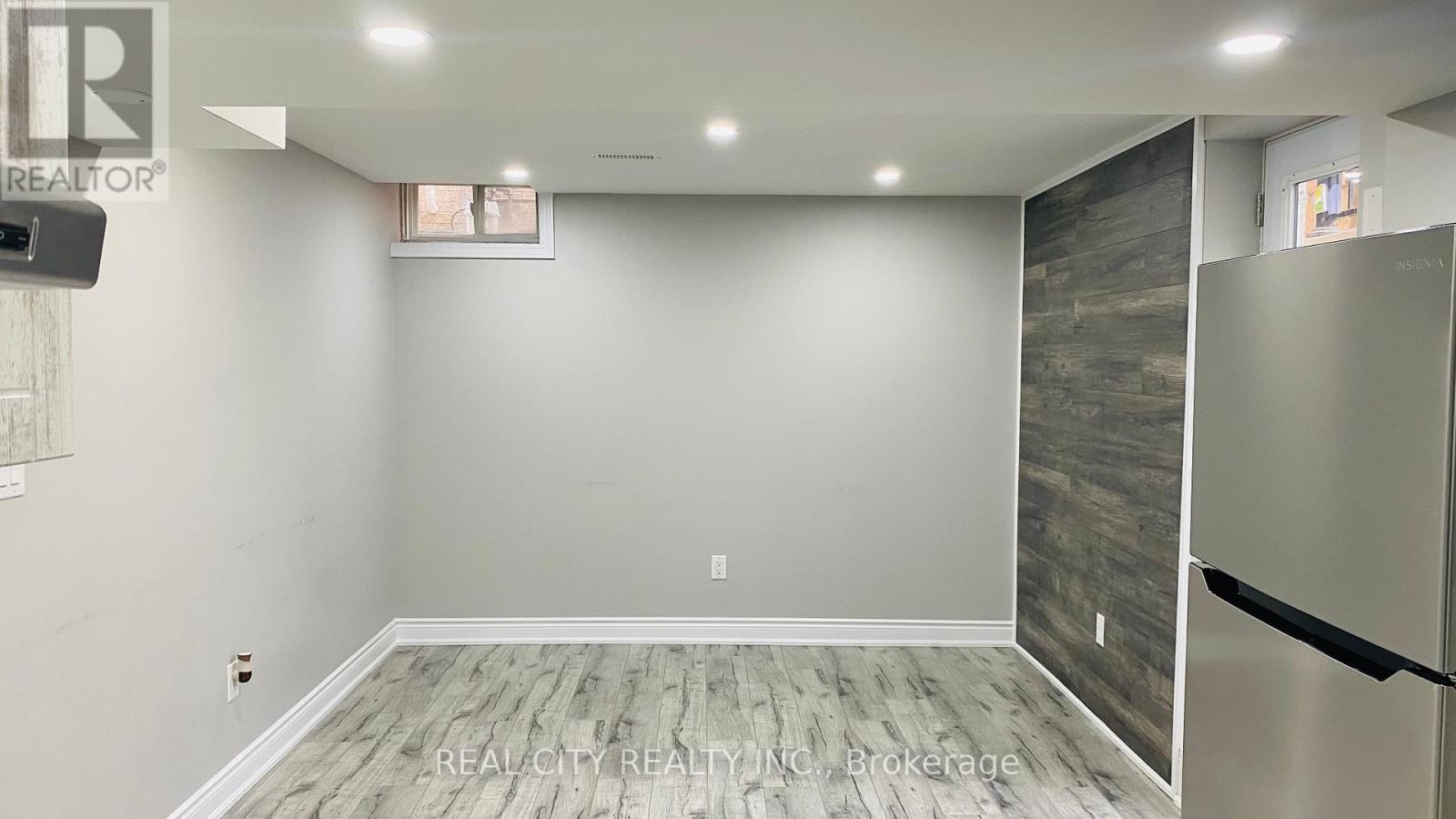 5953 Chorley Basement Place, Mississauga, Ontario L5M 5L8 - Photo 16 - W12401724