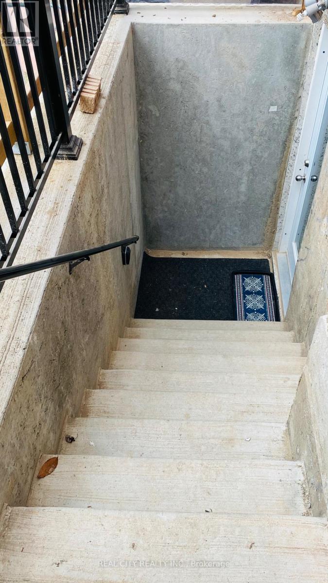 5953 Chorley Basement Place, Mississauga, Ontario L5M 5L8 - Photo 26 - W12401724