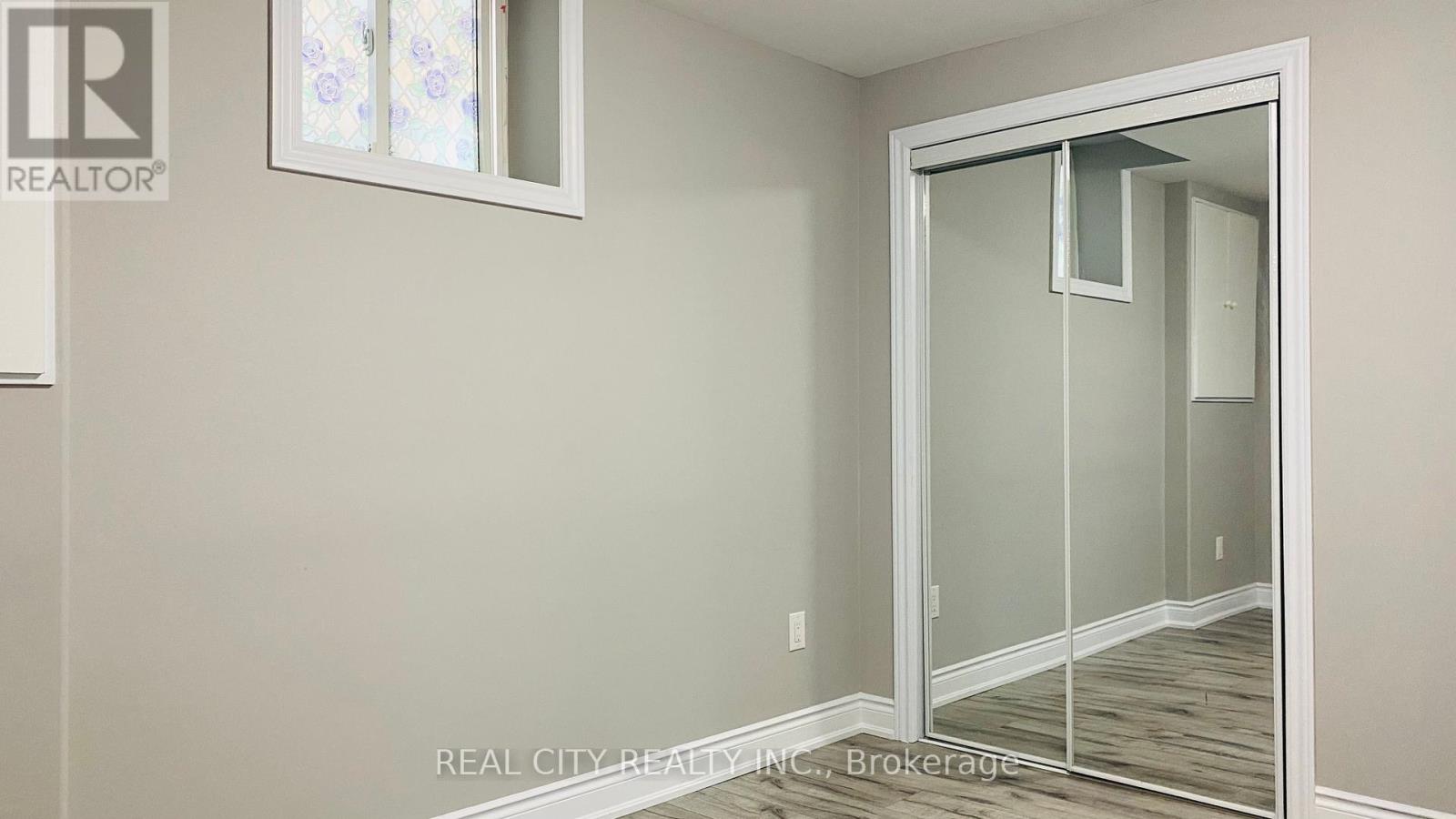 5953 Chorley Basement Place, Mississauga, Ontario L5M 5L8 - Photo 6 - W12401724