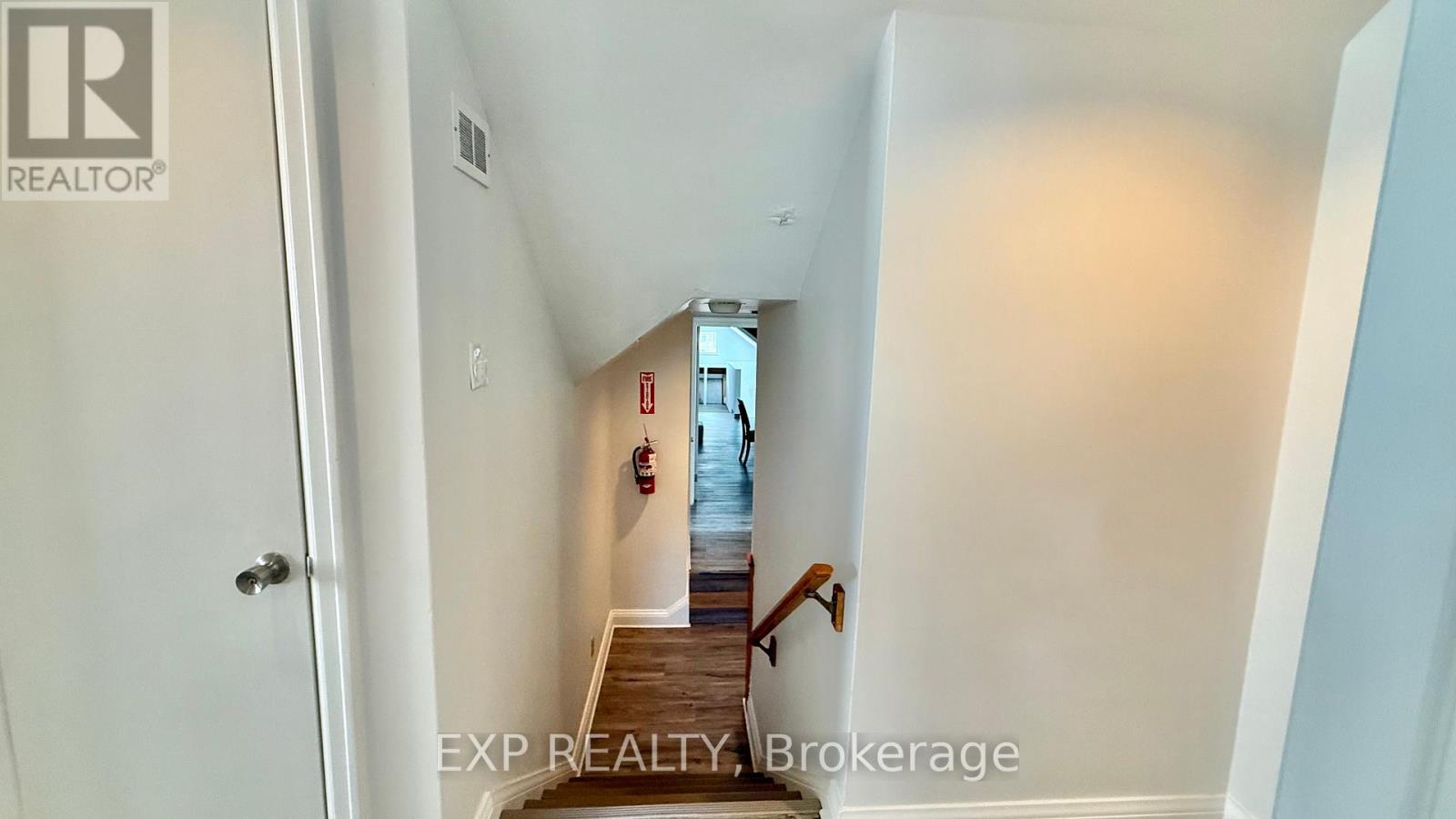 74 Queen Street N, Kitchener, Ontario  N2H 2H3 - Photo 13 - X12401718