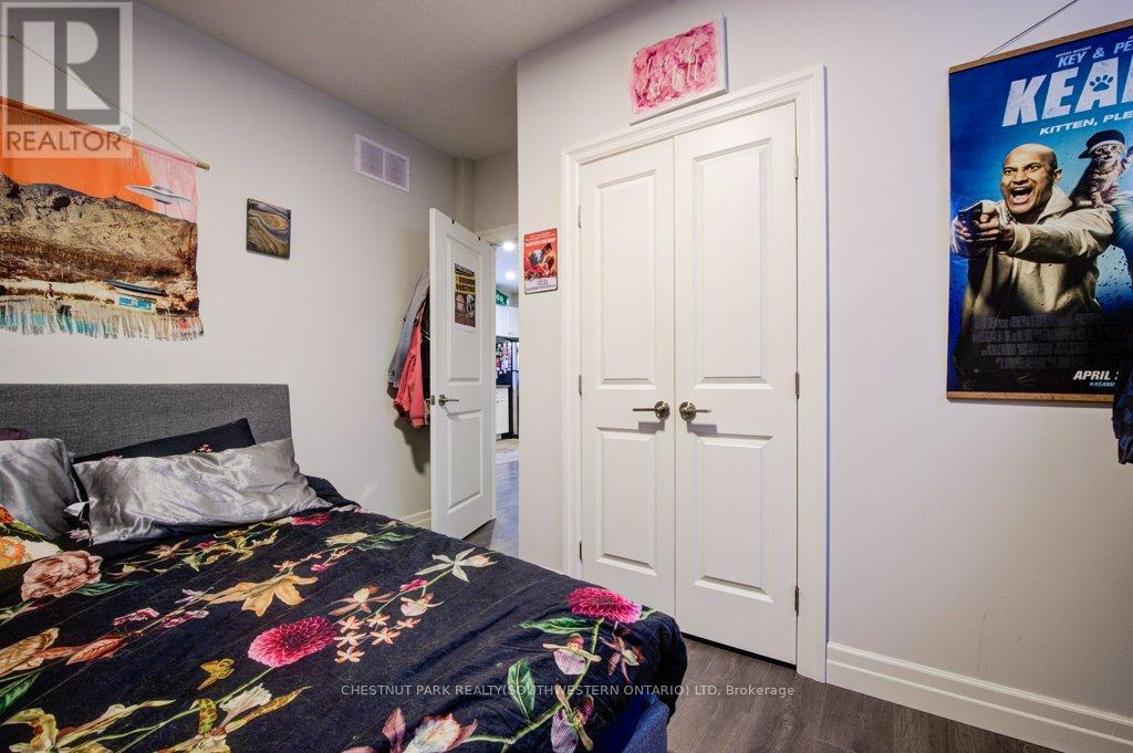 374 Louisa Street, Kitchener, Ontario  N2H 5N4 - Photo 11 - X12401727