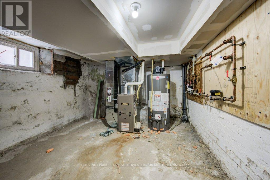 374 Louisa Street, Kitchener, Ontario  N2H 5N4 - Photo 24 - X12401727