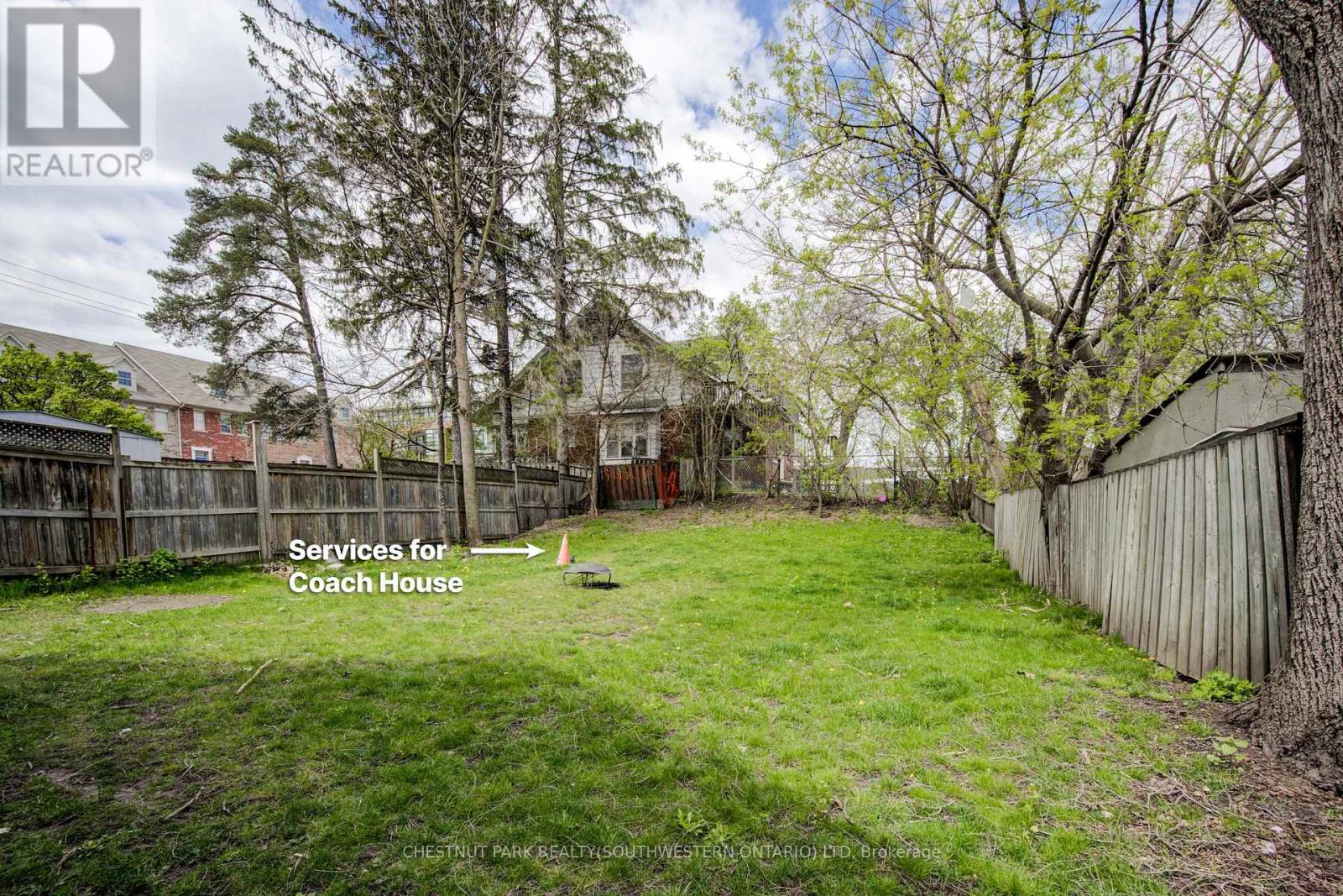 374 Louisa Street, Kitchener, Ontario  N2H 5N4 - Photo 26 - X12401727
