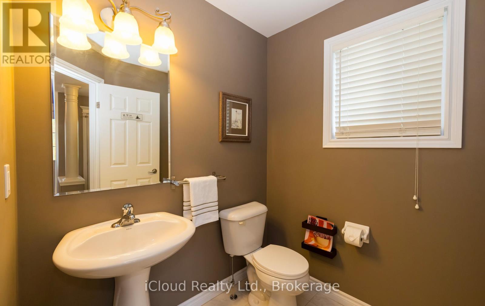 105 Hampson Crescent, Guelph/eramosa, Ontario  N0B 2K0 - Photo 21 - X12401739