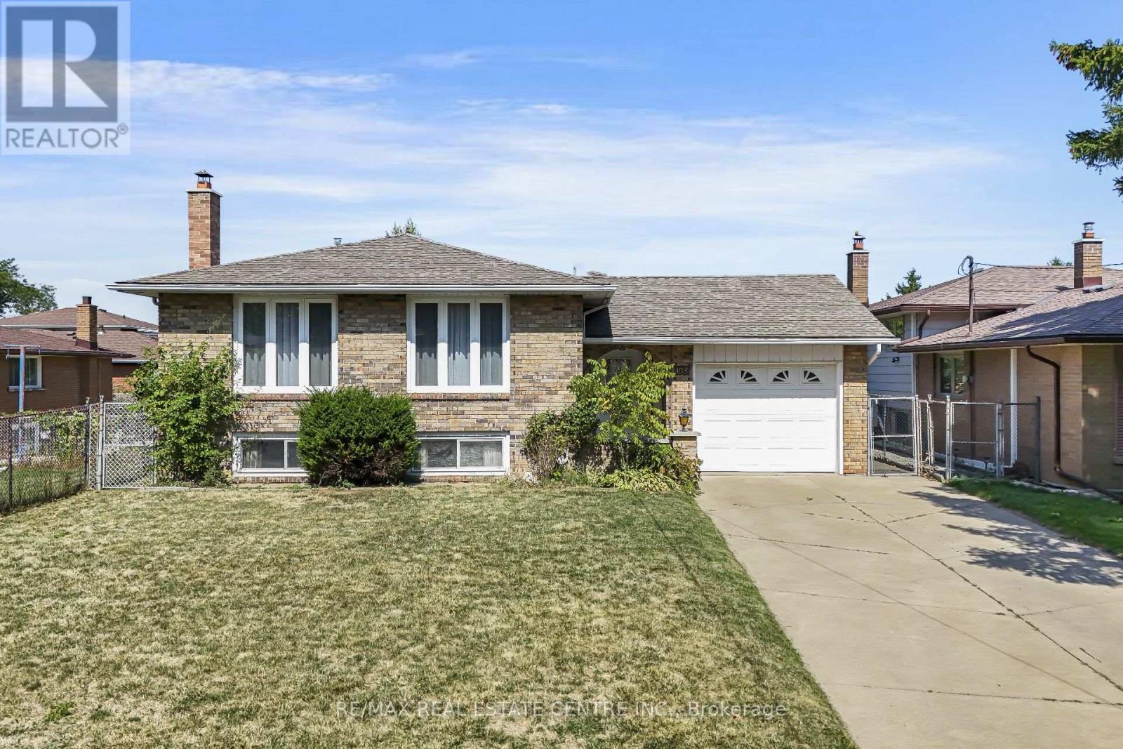 103 FOREST HILL CRESCENT, Hamilton, Ontario