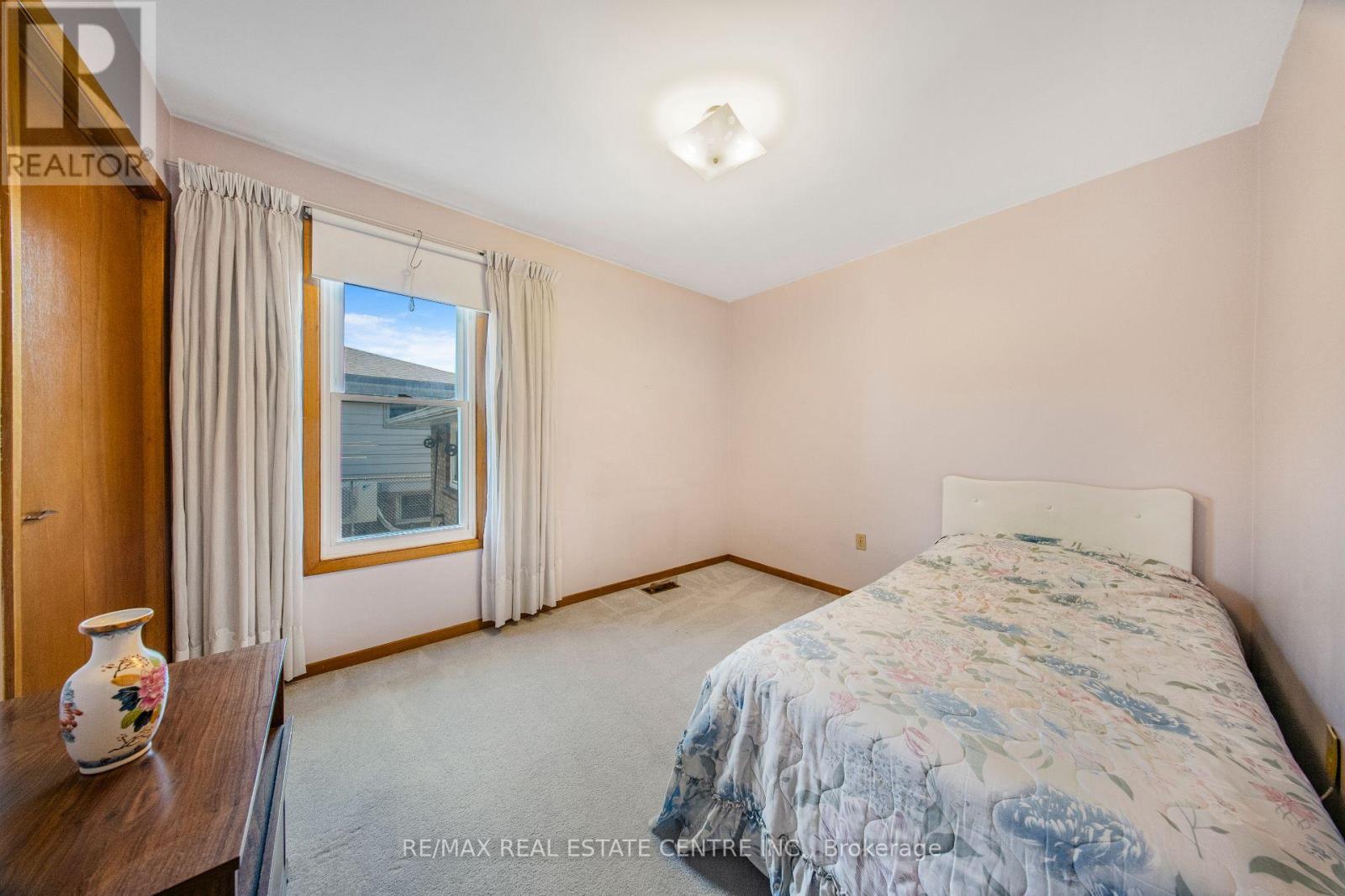 103 Forest Hill Crescent, Hamilton, Ontario  L8K 5V3 - Photo 17 - X12401742
