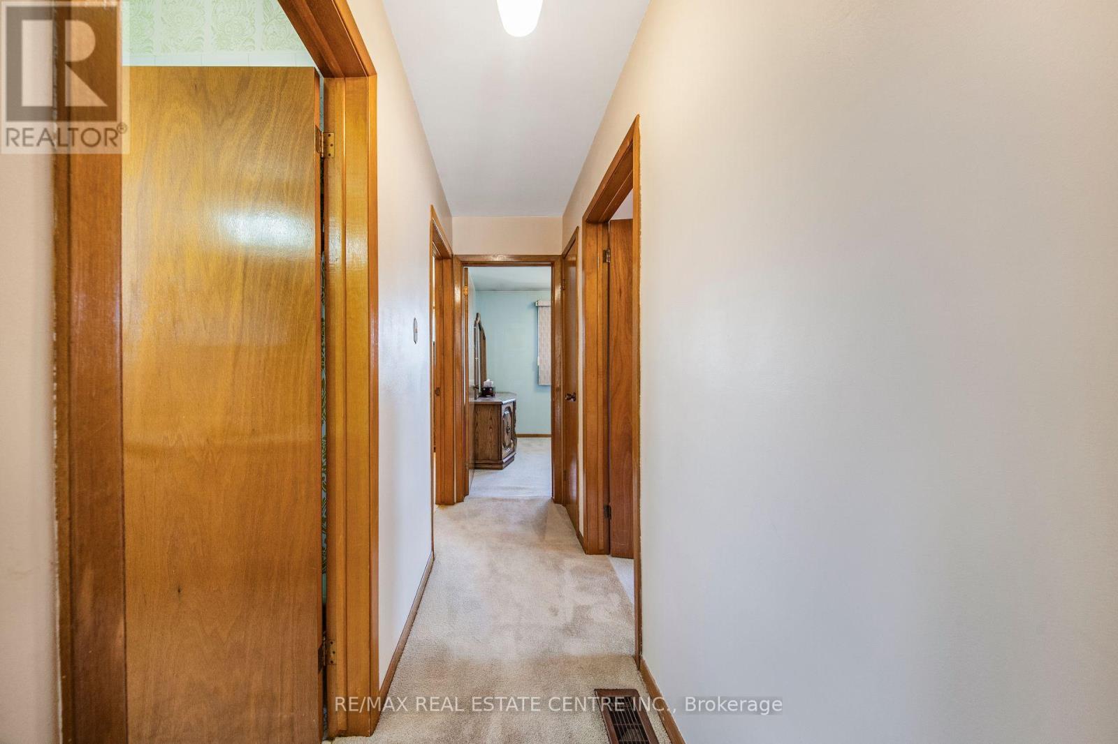 103 Forest Hill Crescent, Hamilton, Ontario  L8K 5V3 - Photo 19 - X12401742