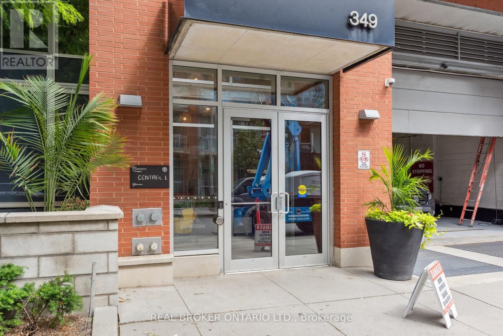 623 - 349 Mcleod Street, Ottawa, Ontario  K2P 0S1 - Photo 31 - X12401743