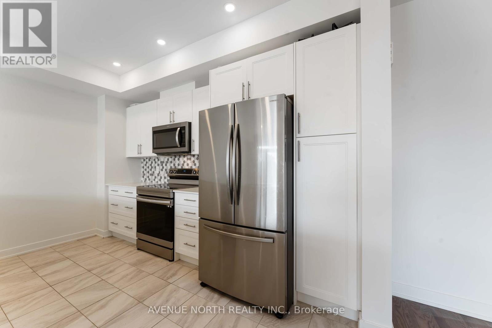 870 Anciano Crescent, Ottawa, Ontario  K2S 2R8 - Photo 15 - X12401759