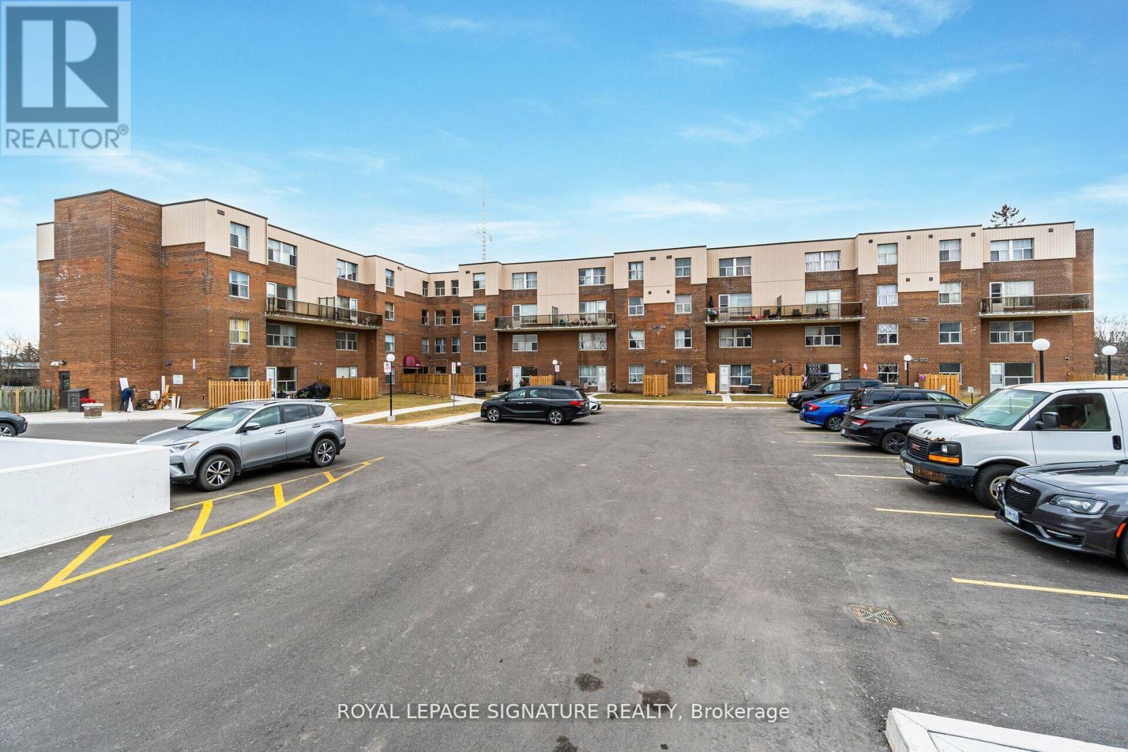 103(Upper) - 1055a Forestwood Drive, Mississauga, Ontario  L5C 2T3 - Photo 1 - W12401757