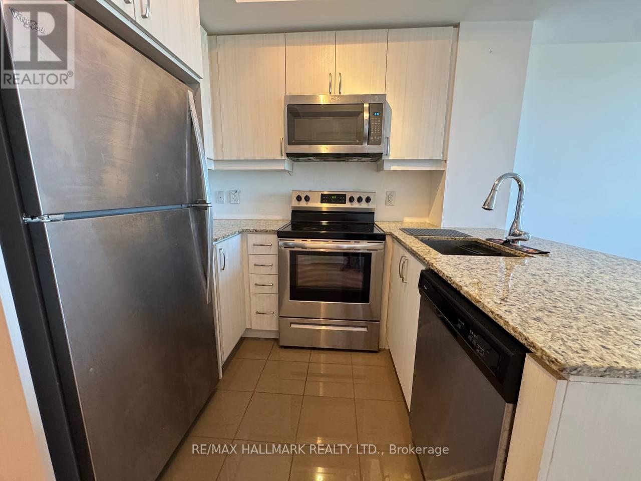 1114 - 9205 Yonge Street, Richmond Hill, Ontario  L4C 6Z2 - Photo 11 - N12401762