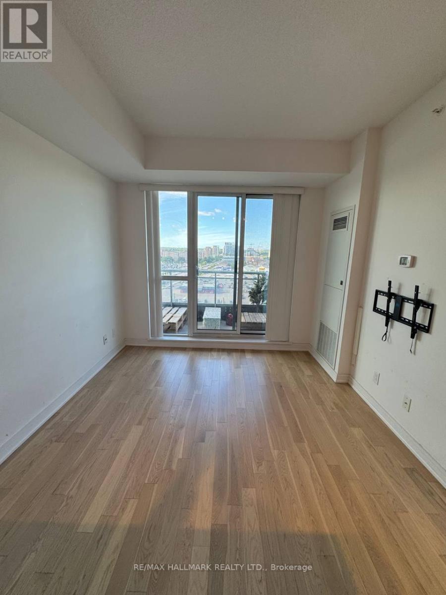 1114 - 9205 Yonge Street, Richmond Hill, Ontario  L4C 6Z2 - Photo 5 - N12401762
