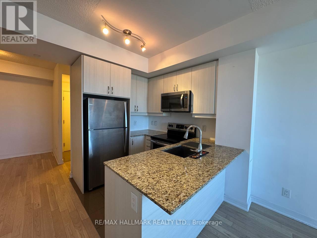1114 - 9205 Yonge Street, Richmond Hill, Ontario  L4C 6Z2 - Photo 9 - N12401762