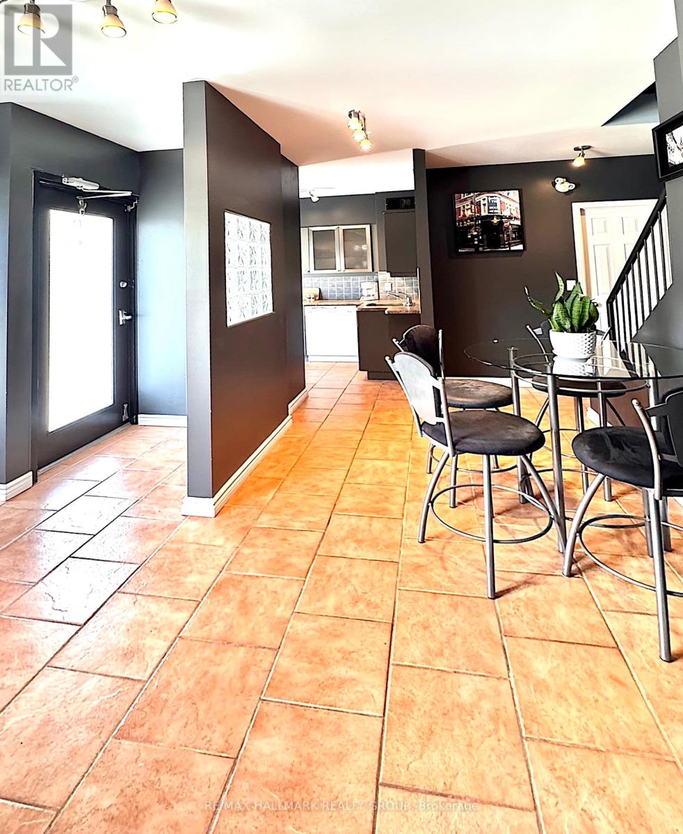 509 Rideau Street, Ottawa, Ontario  K1N 5Z5 - Photo 3 - X12401766
