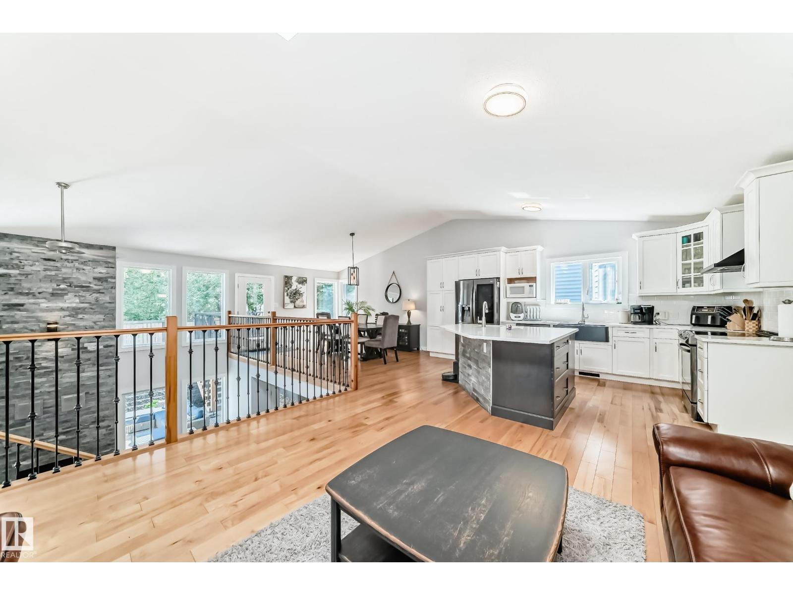424 Butchart Dr Nw, Edmonton, Alberta  T6R 1R1 - Photo 10 - E4457650