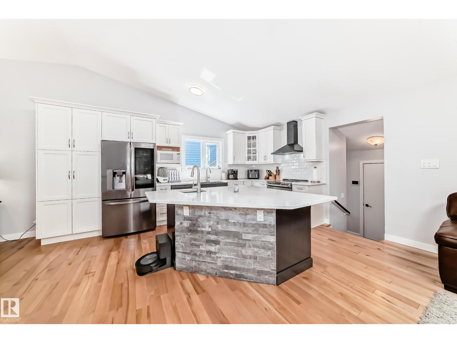 424 Butchart Dr Nw, Edmonton, Alberta  T6R 1R1 - Photo 13 - E4457650