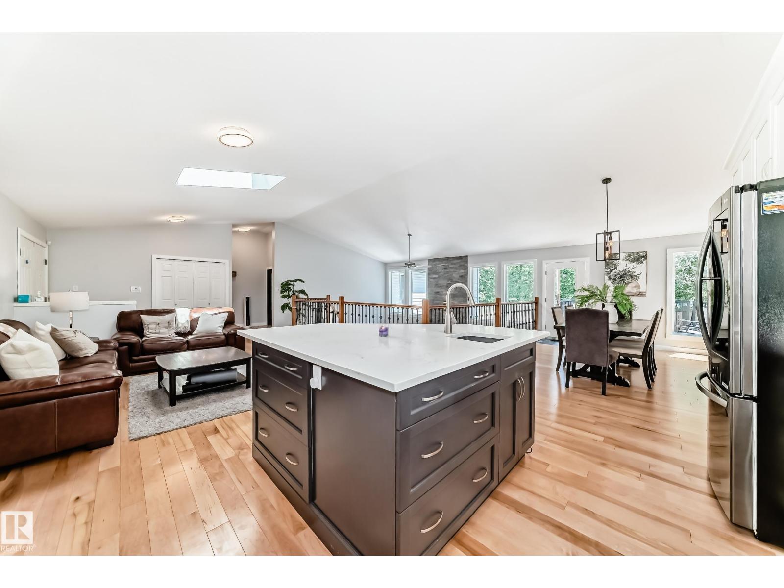 424 Butchart Dr Nw, Edmonton, Alberta  T6R 1R1 - Photo 17 - E4457650
