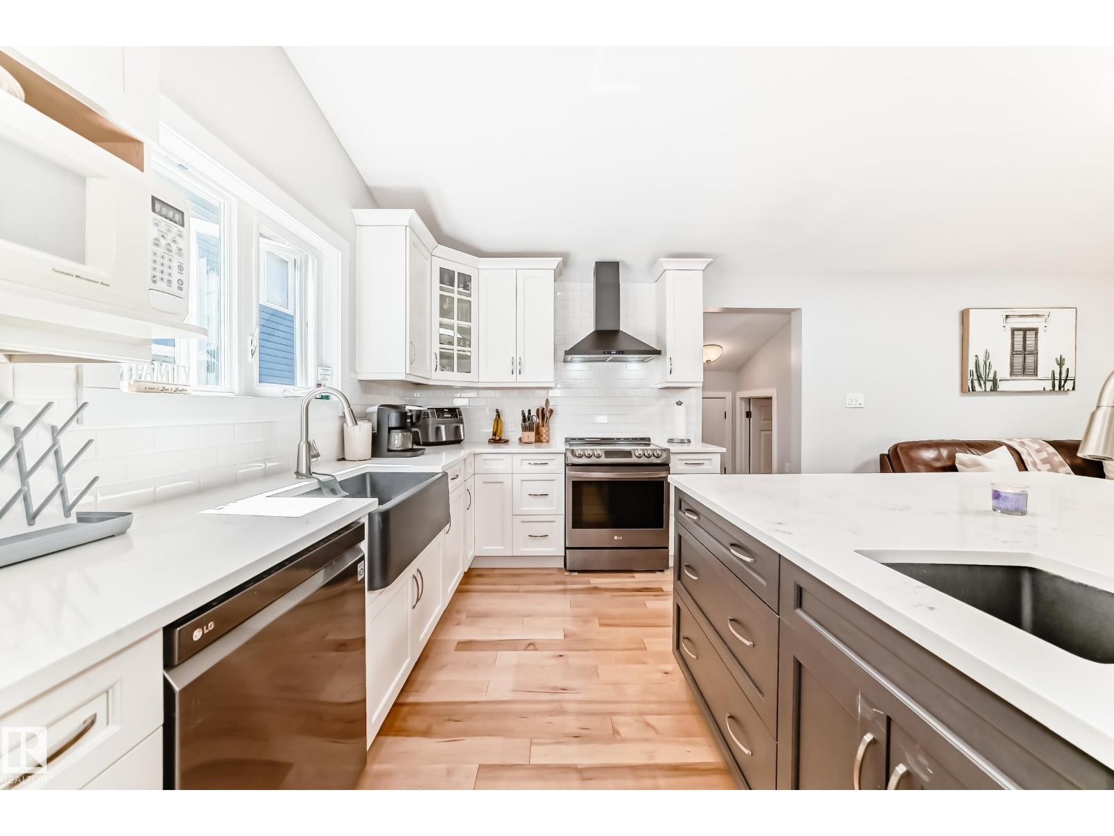 424 Butchart Dr Nw, Edmonton, Alberta  T6R 1R1 - Photo 18 - E4457650
