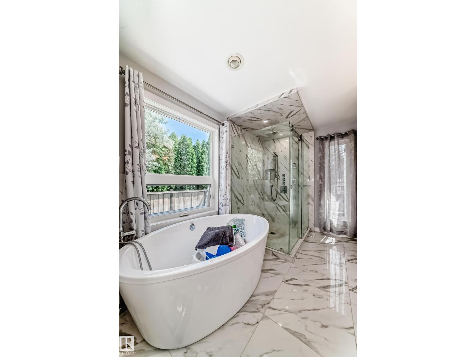 424 Butchart Dr Nw, Edmonton, Alberta  T6R 1R1 - Photo 33 - E4457650