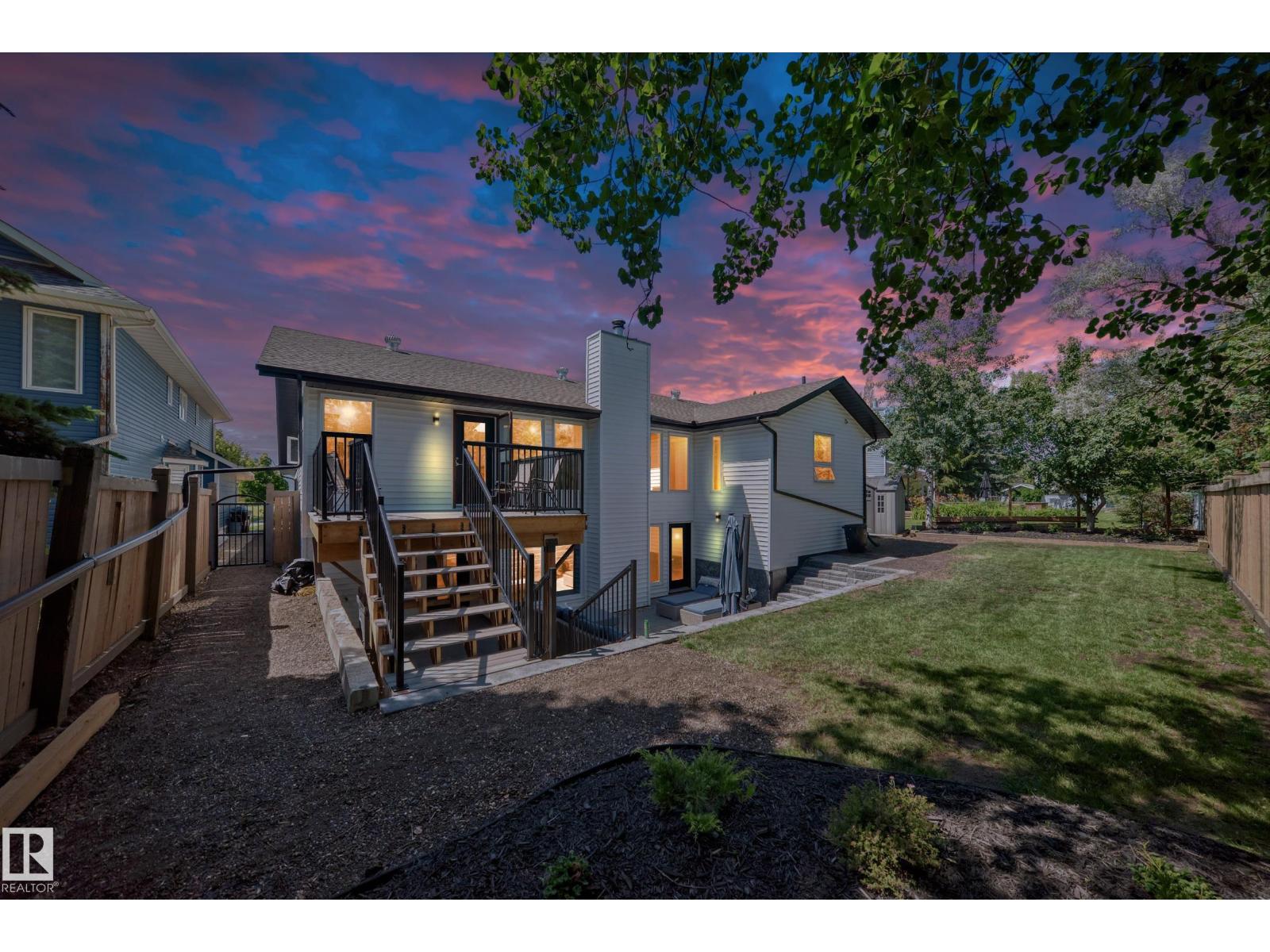 424 Butchart Dr Nw, Edmonton, Alberta  T6R 1R1 - Photo 4 - E4457650