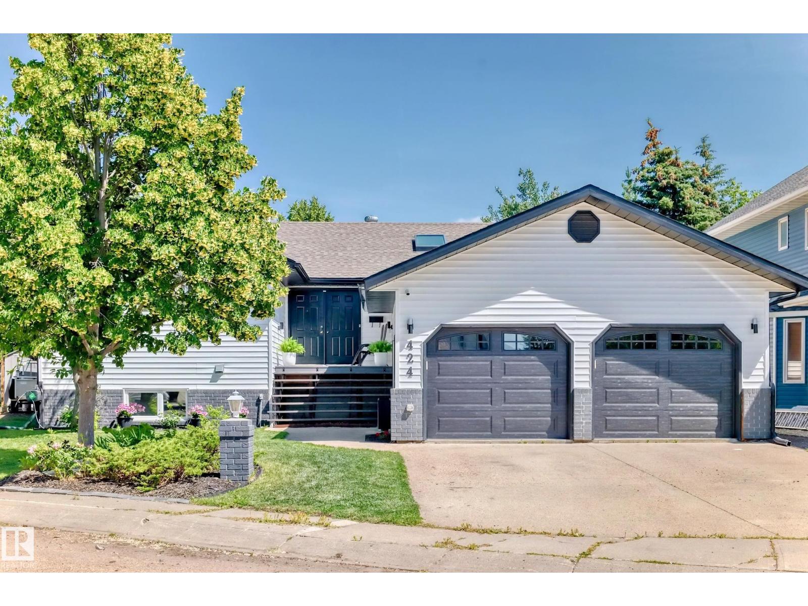 424 Butchart Dr Nw, Edmonton, Alberta  T6R 1R1 - Photo 5 - E4457650