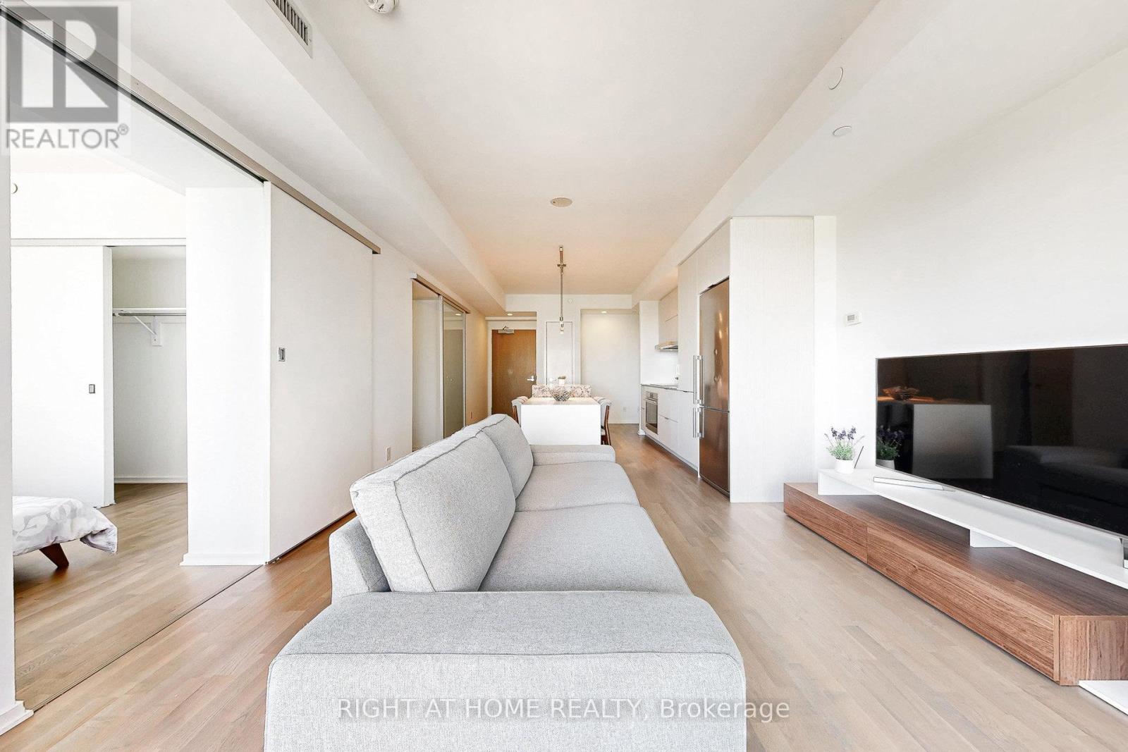 3312 - 1 Bloor Street E, Toronto (Church-Yonge Corridor), Ontario  M4W 0A8 - Photo 16 - C12401778