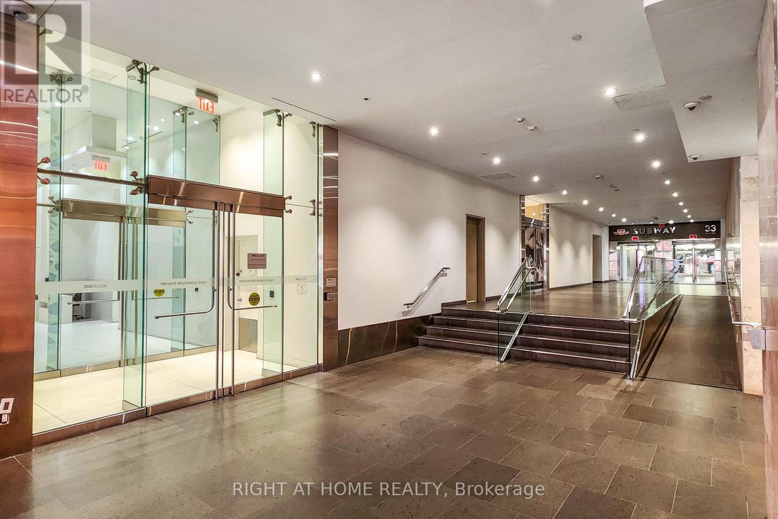 3312 - 1 Bloor Street E, Toronto (Church-Yonge Corridor), Ontario  M4W 0A8 - Photo 29 - C12401778