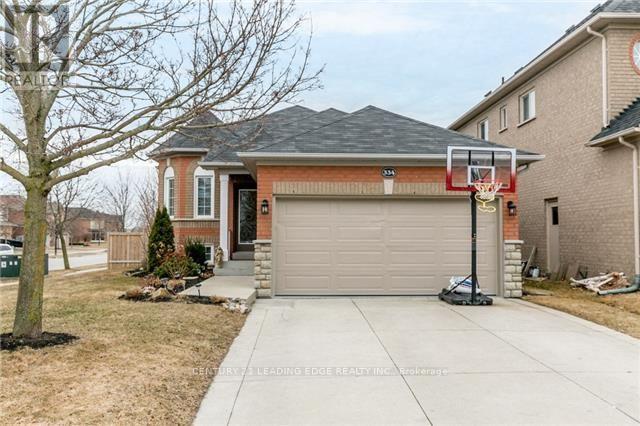 334 Clearmeadow Boulevard, Newmarket, Ontario  L3X 2C6 - Photo 1 - N12401775