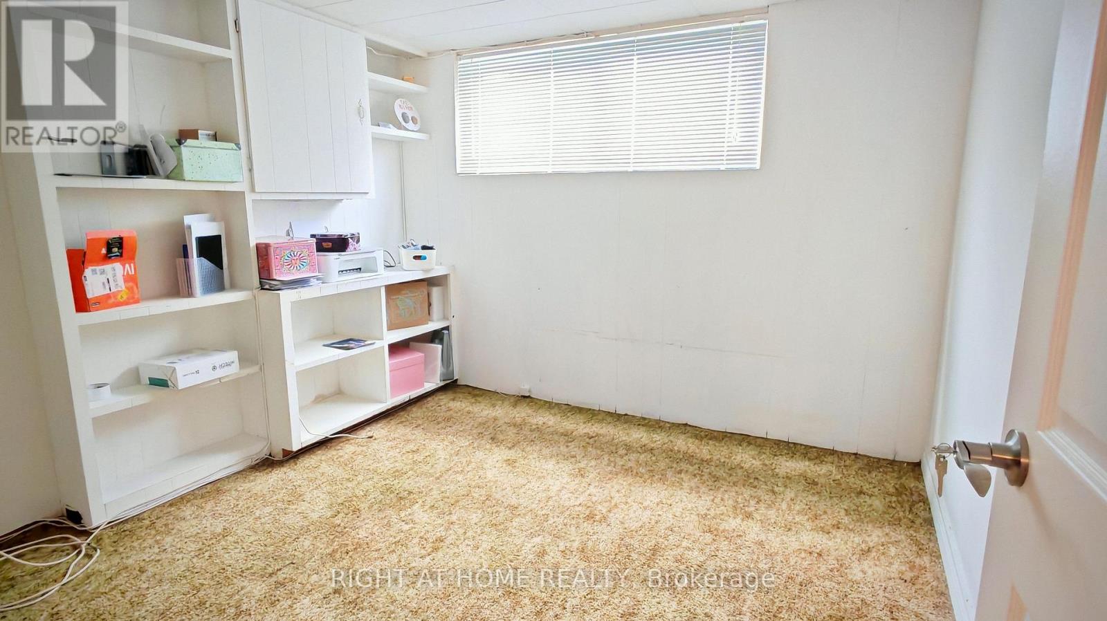 Basement - 27 Sussex Avenue, Richmond Hill, Ontario  L4C 2E5 - Photo 2 - N12401777