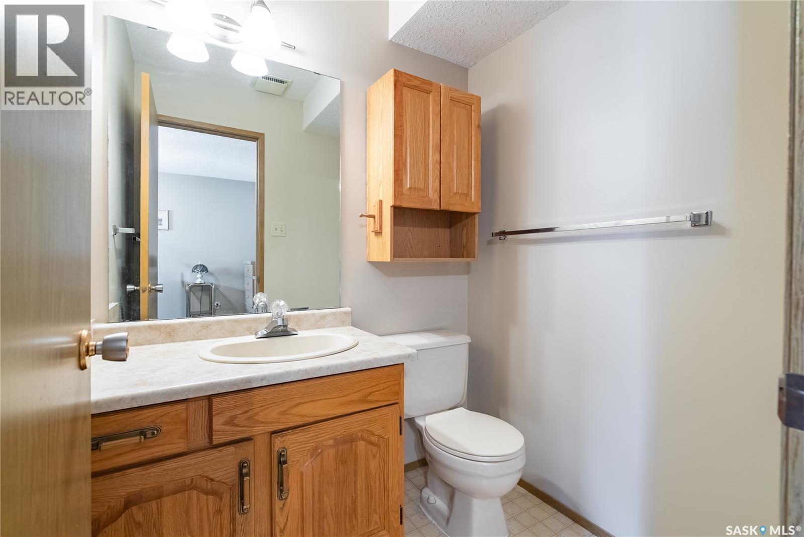 205 3140 Louise Street, Saskatoon, Saskatchewan  S7J 3L8 - Photo 17 - SK018237