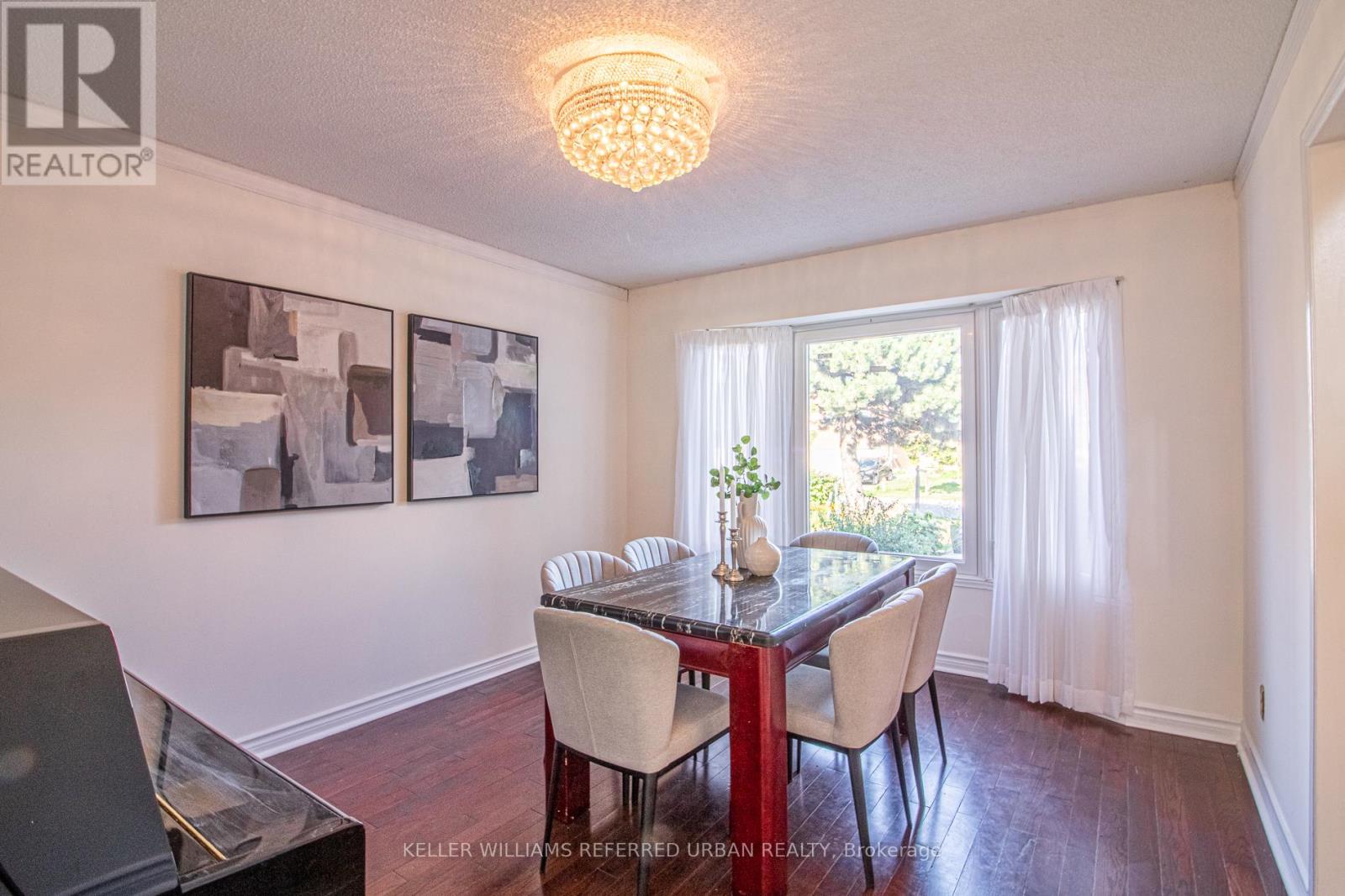 Property at 63 HOLMBUSH CRESCENT image 5